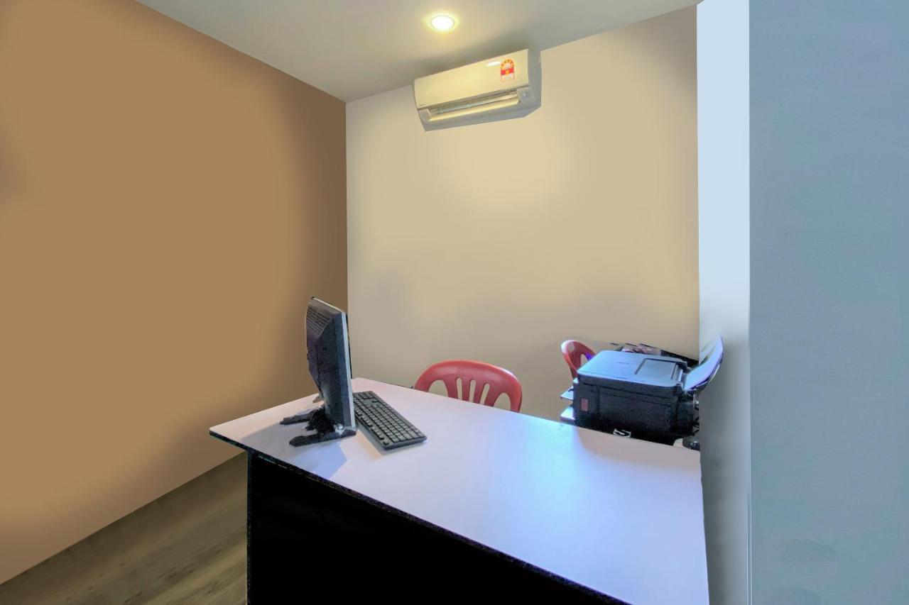 Spot On 90123 Rainbow Guest House Τζωρτζ Τάουν Εξωτερικό φωτογραφία
