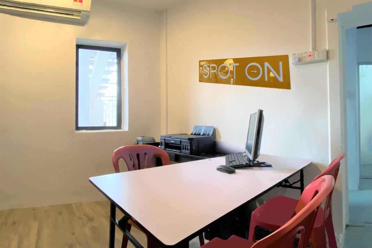 Spot On 90123 Rainbow Guest House Τζωρτζ Τάουν Εξωτερικό φωτογραφία
