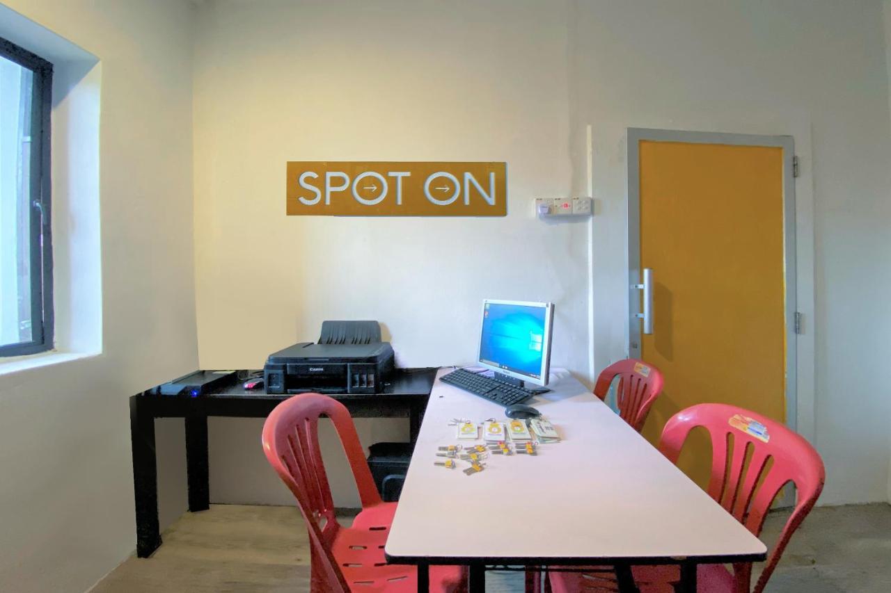 Spot On 90123 Rainbow Guest House Τζωρτζ Τάουν Εξωτερικό φωτογραφία