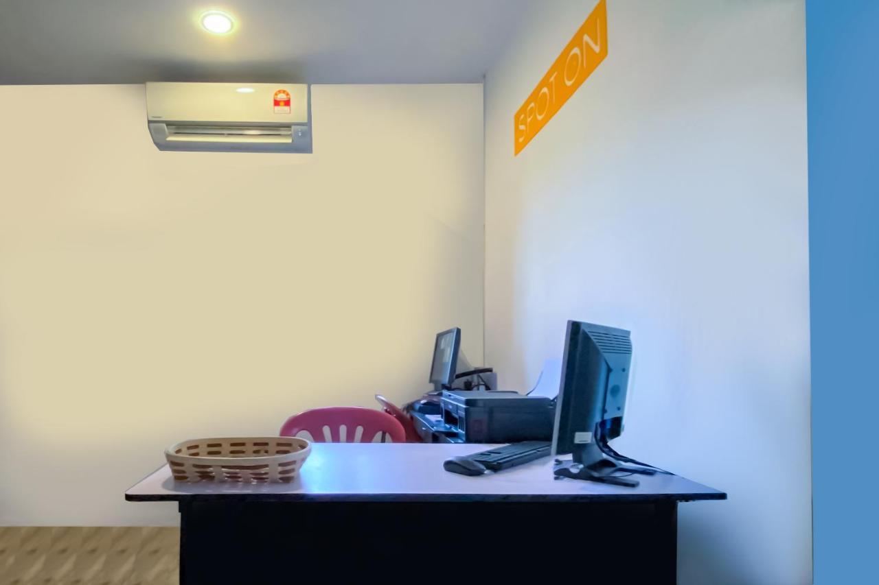 Spot On 90123 Rainbow Guest House Τζωρτζ Τάουν Εξωτερικό φωτογραφία